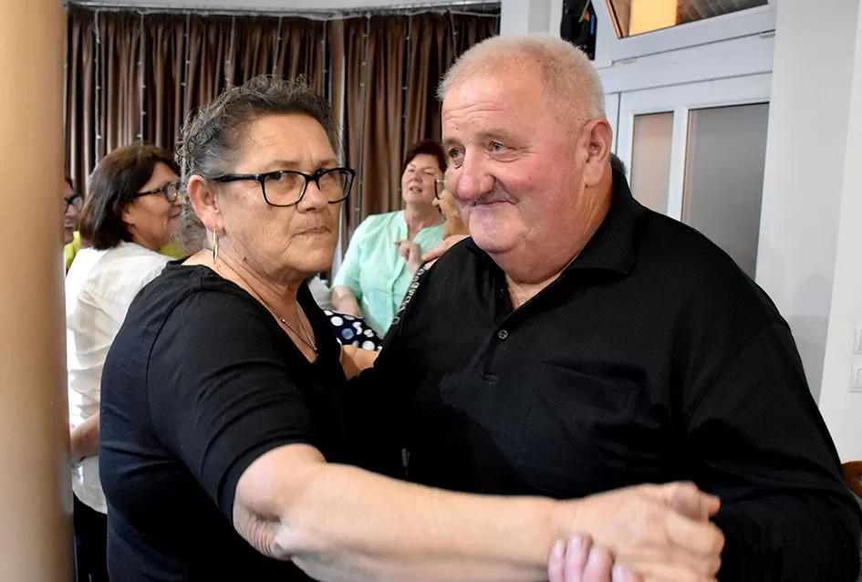 Vesela noć u Svečanoj dvorani Luki: Tražila se stolica više