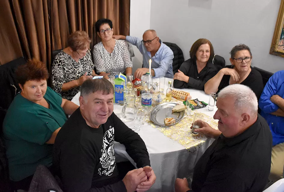 Vesela noć u Svečanoj dvorani Luki: Tražila se stolica više