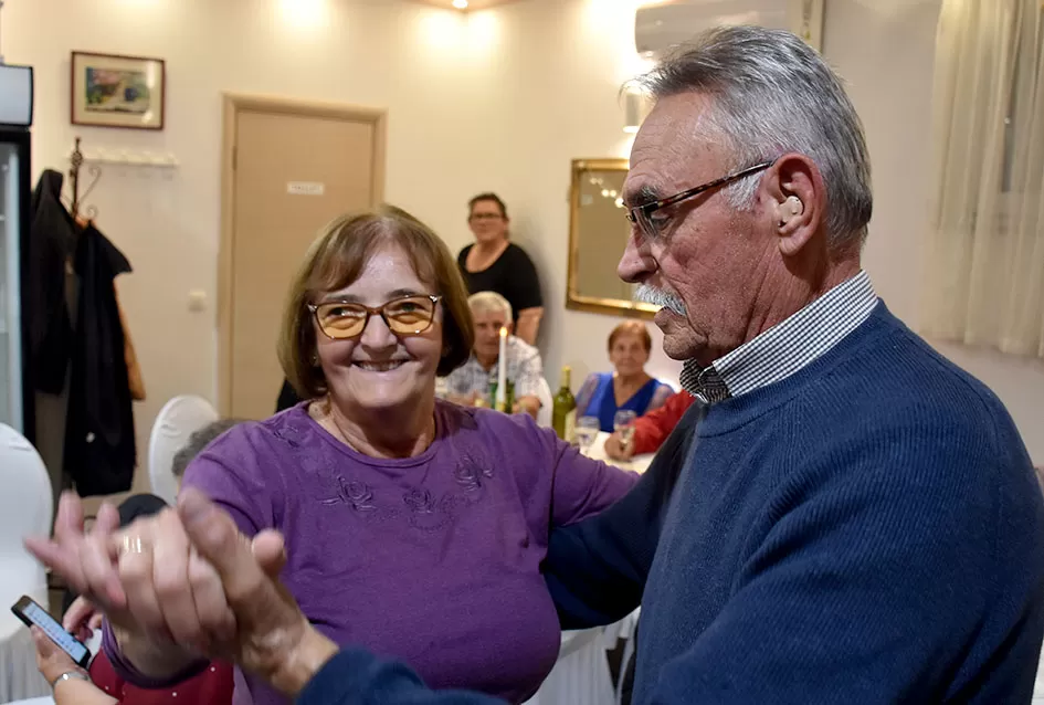 Vesela noć u Svečanoj dvorani Luki: Tražila se stolica više