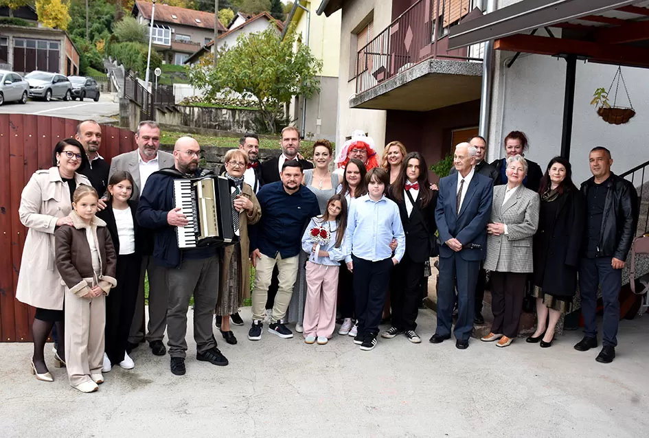 Požežani Tihana i Ivan ljubav prema glazbi okrunili brakom