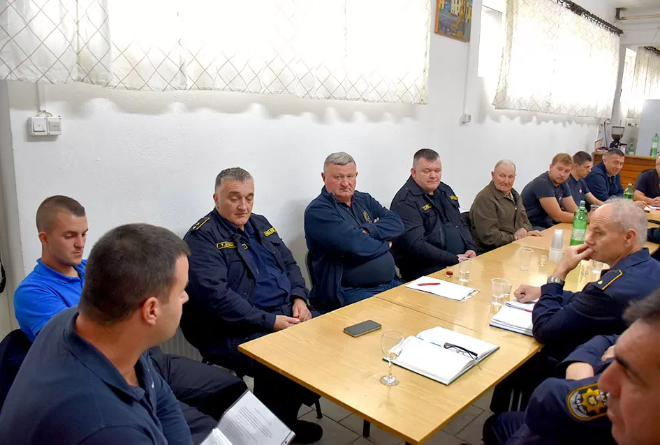 Vatrogasci Velike domaćini Koordinacije plavo-zelene linije prijateljstva