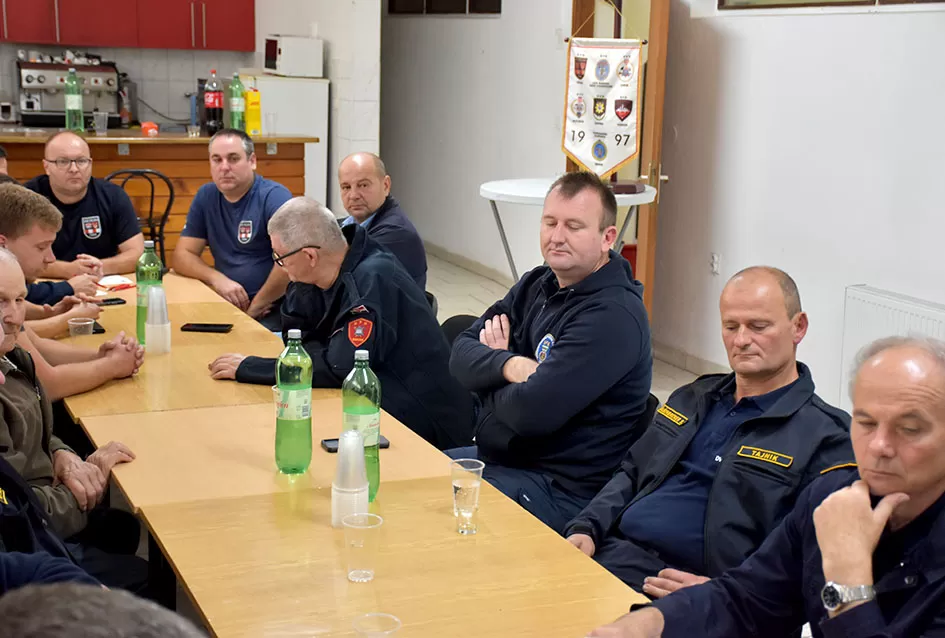 Vatrogasci Velike domaćini Koordinacije plavo-zelene linije prijateljstva