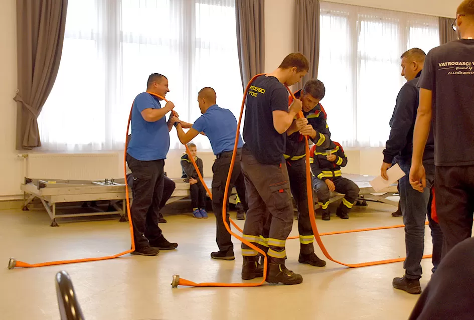Vatrogasci Velike domaćini Koordinacije plavo-zelene linije prijateljstva