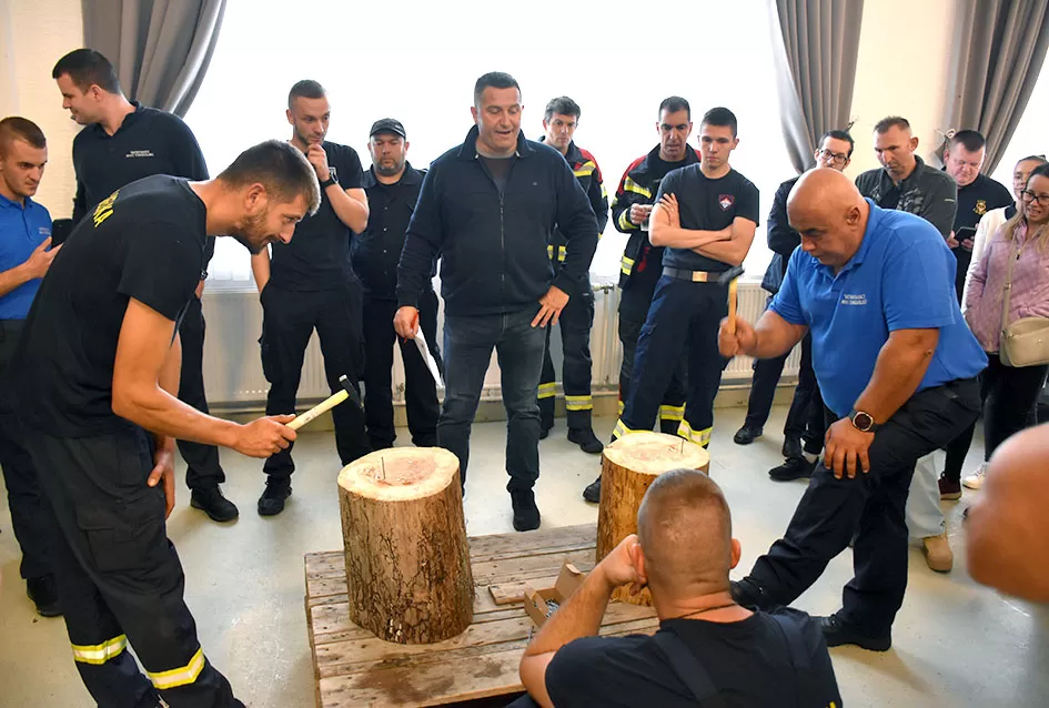 Vatrogasci Velike domaćini Koordinacije plavo-zelene linije prijateljstva