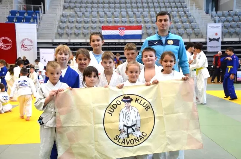 Požega.eu | JUDO KLUB „SLAVONAC“: Uspješan nastup na međunarodnom turniru u Osijeku