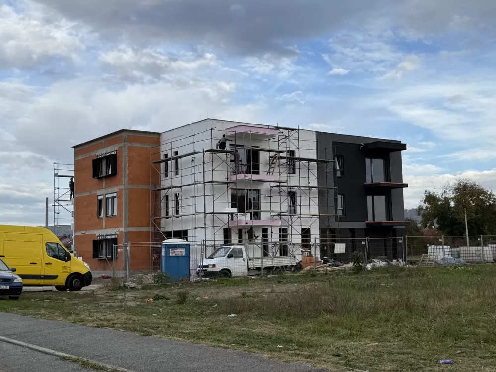 SB Online | Nastavljaju se radovi na izgradnji dviju stambenih zgrada u Ulici Vida Došena