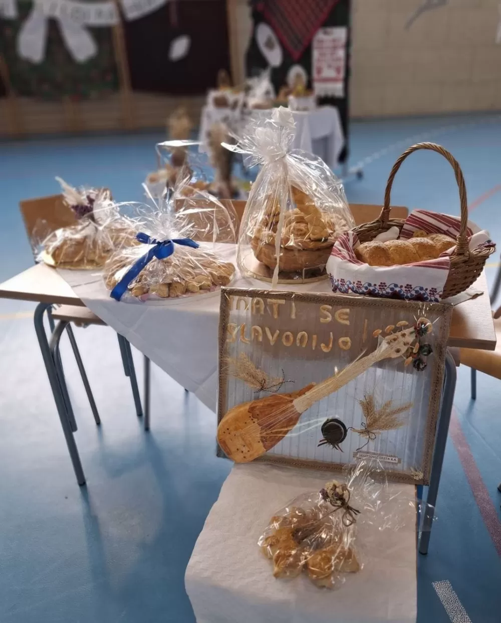 Đaci u Vinogorju obilježili dane kruha i zahvalnosti za plodove zemlje