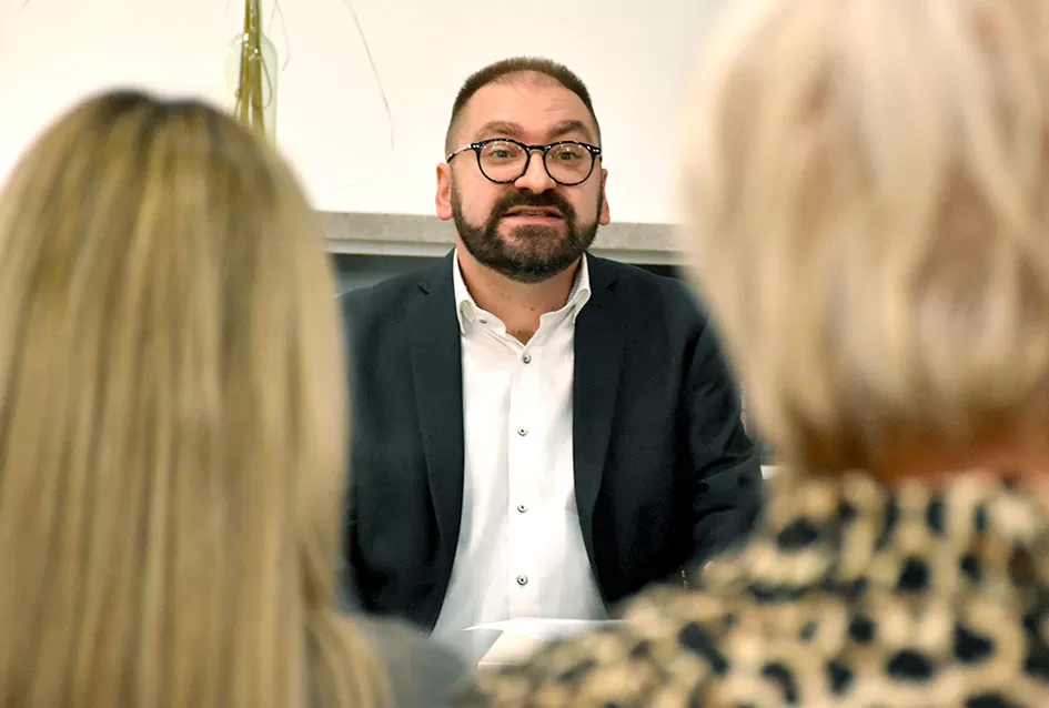 Na visokoj razini predstavljena je publikacija Vinka Tadića o manastiru Orahovici  