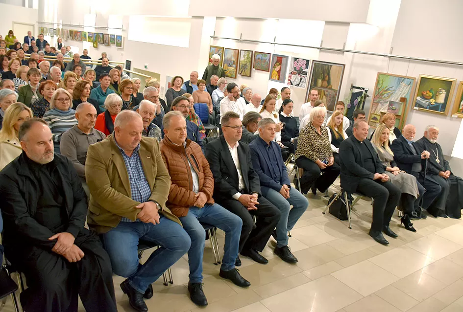 Na visokoj razini predstavljena je publikacija Vinka Tadića o manastiru Orahovici  