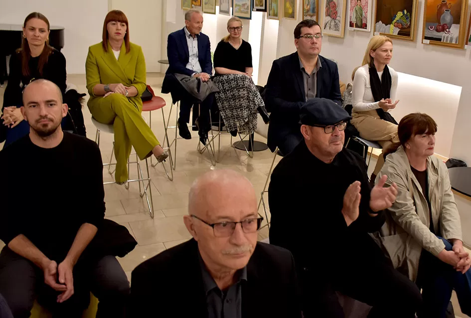 Na visokoj razini predstavljena je publikacija Vinka Tadića o manastiru Orahovici  