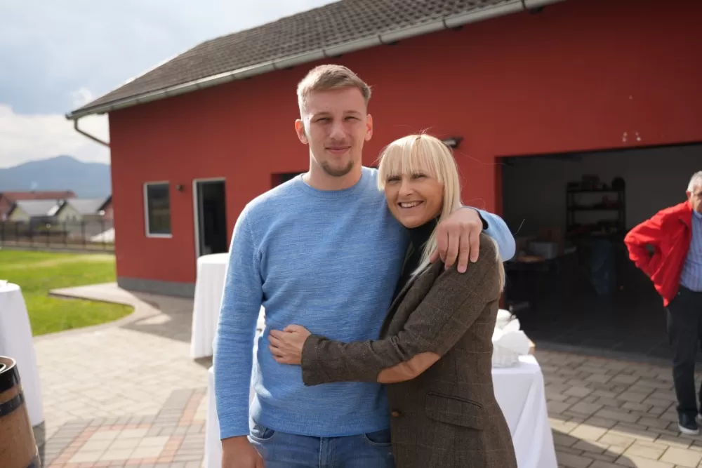 Novootvoreni obrt „Autostakla Pops“ donosi novu uslugu u požeški kraj 