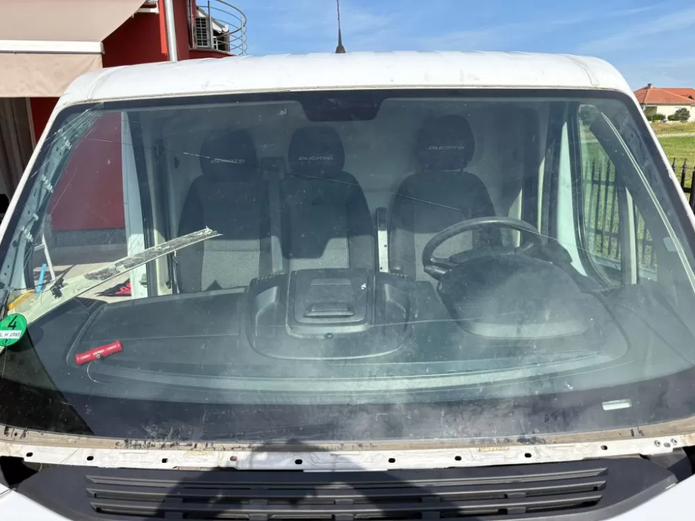 Novootvoreni obrt „Autostakla Pops“ donosi novu uslugu u požeški kraj 