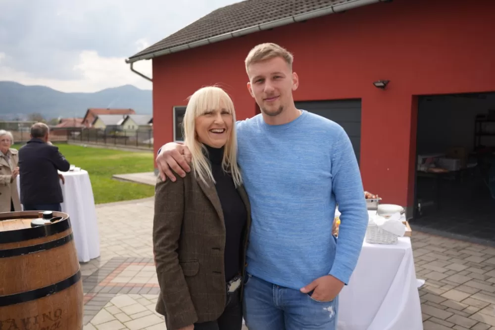 Novootvoreni obrt „Autostakla Pops“ donosi novu uslugu u požeški kraj 