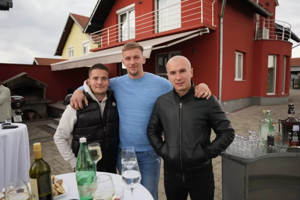 Novootvoreni obrt „Autostakla Pops“ donosi novu uslugu u požeški kraj 