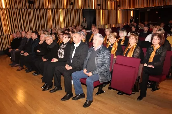 Predstavljena knjiga mons. Juraja Batelje ʼSvjedok čiste savjestiʼ o kardinalu Franji Kuhariću