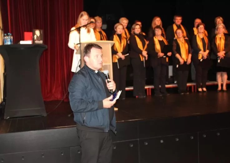 Predstavljena knjiga mons. Juraja Batelje ʼSvjedok čiste savjestiʼ o kardinalu Franji Kuhariću