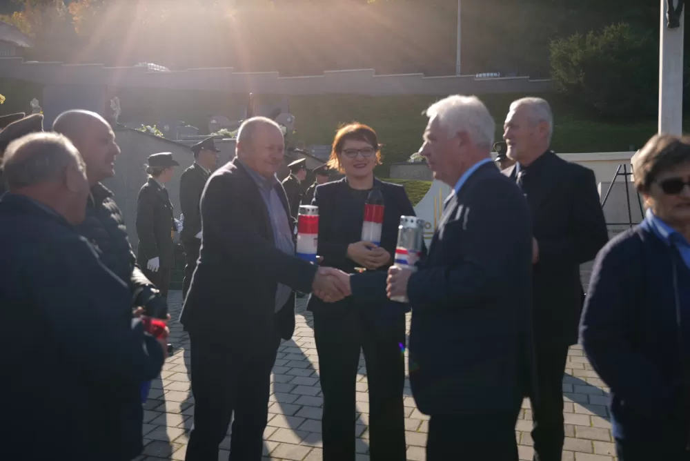 Sjećanje s poštovanjem – Požega odala počast poginulim braniteljima i civilnim žrtvama Domovinskog rata