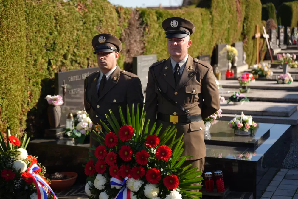 Sjećanje s poštovanjem – Požega odala počast poginulim braniteljima i civilnim žrtvama Domovinskog rata