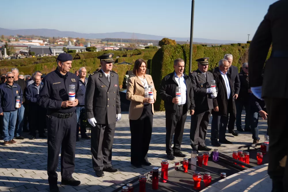Sjećanje s poštovanjem – Požega odala počast poginulim braniteljima i civilnim žrtvama Domovinskog rata