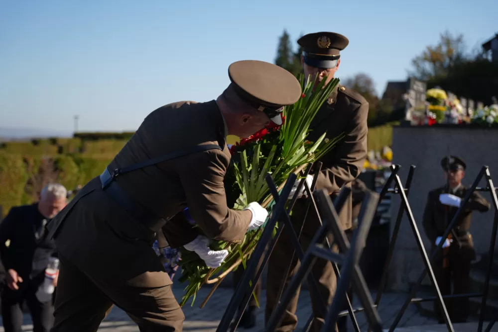 Sjećanje s poštovanjem – Požega odala počast poginulim braniteljima i civilnim žrtvama Domovinskog rata