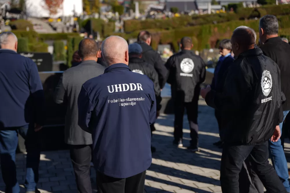 Sjećanje s poštovanjem – Požega odala počast poginulim braniteljima i civilnim žrtvama Domovinskog rata