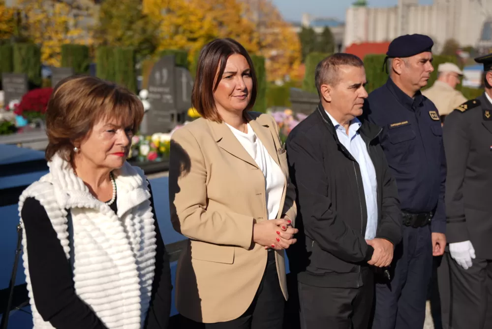 Sjećanje s poštovanjem – Požega odala počast poginulim braniteljima i civilnim žrtvama Domovinskog rata