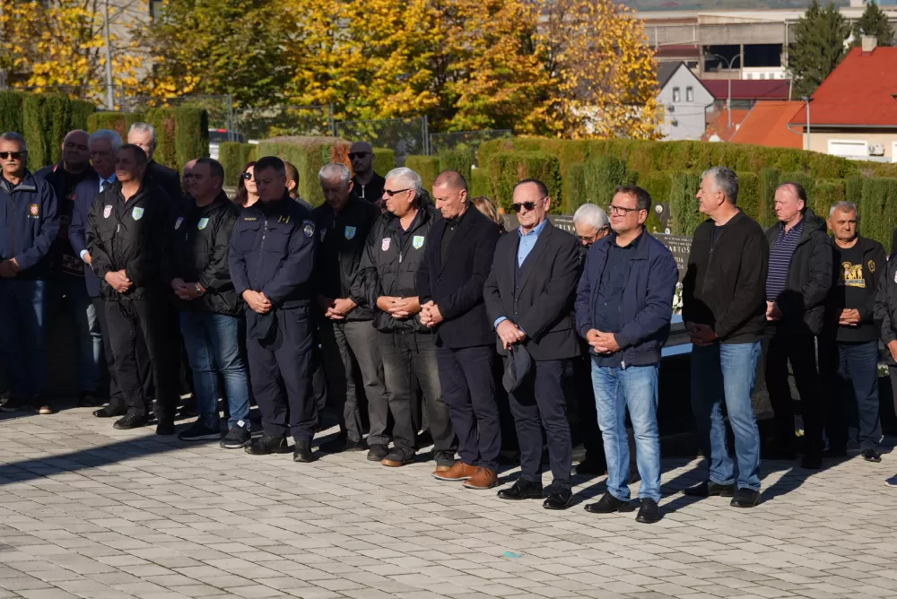 Sjećanje s poštovanjem – Požega odala počast poginulim braniteljima i civilnim žrtvama Domovinskog rata