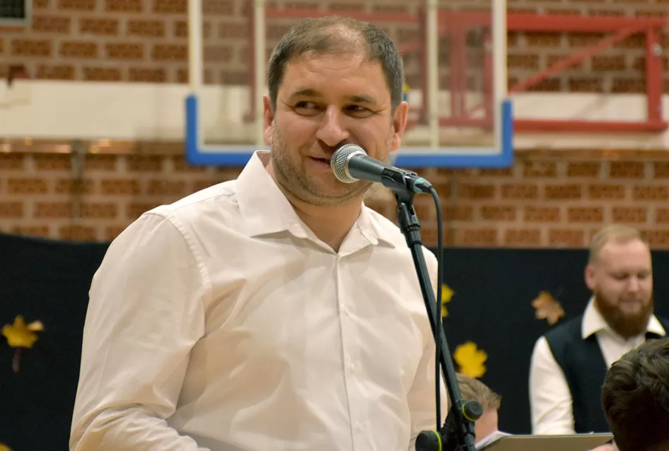 Kaptolački tamburaški orkestar tamburama i pjesmama u šetnji Slavonijom