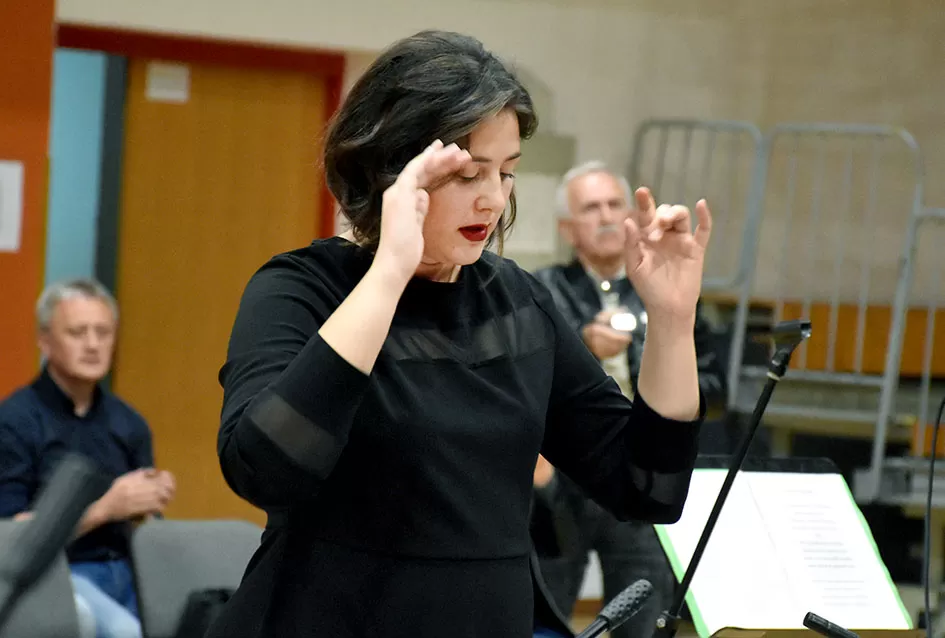 Kaptolački tamburaški orkestar tamburama i pjesmama u šetnji Slavonijom