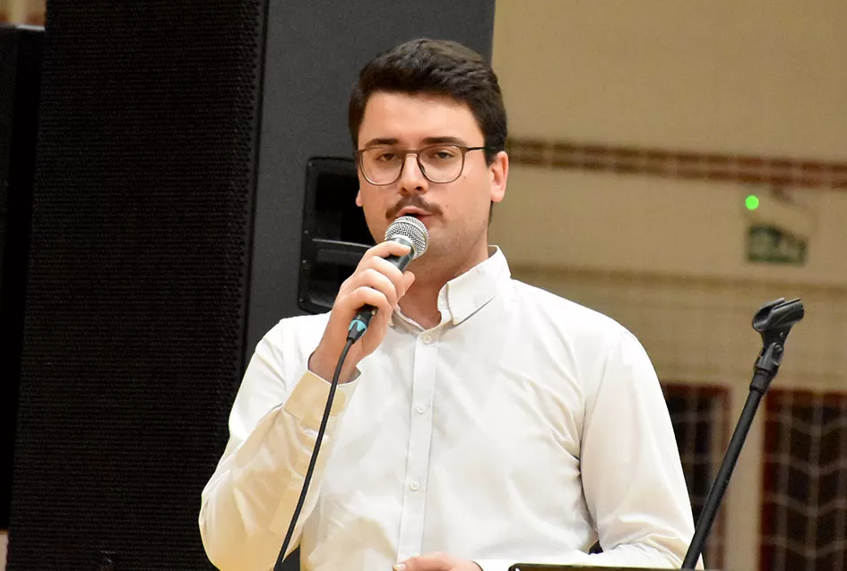 Kaptolački tamburaški orkestar tamburama i pjesmama u šetnji Slavonijom