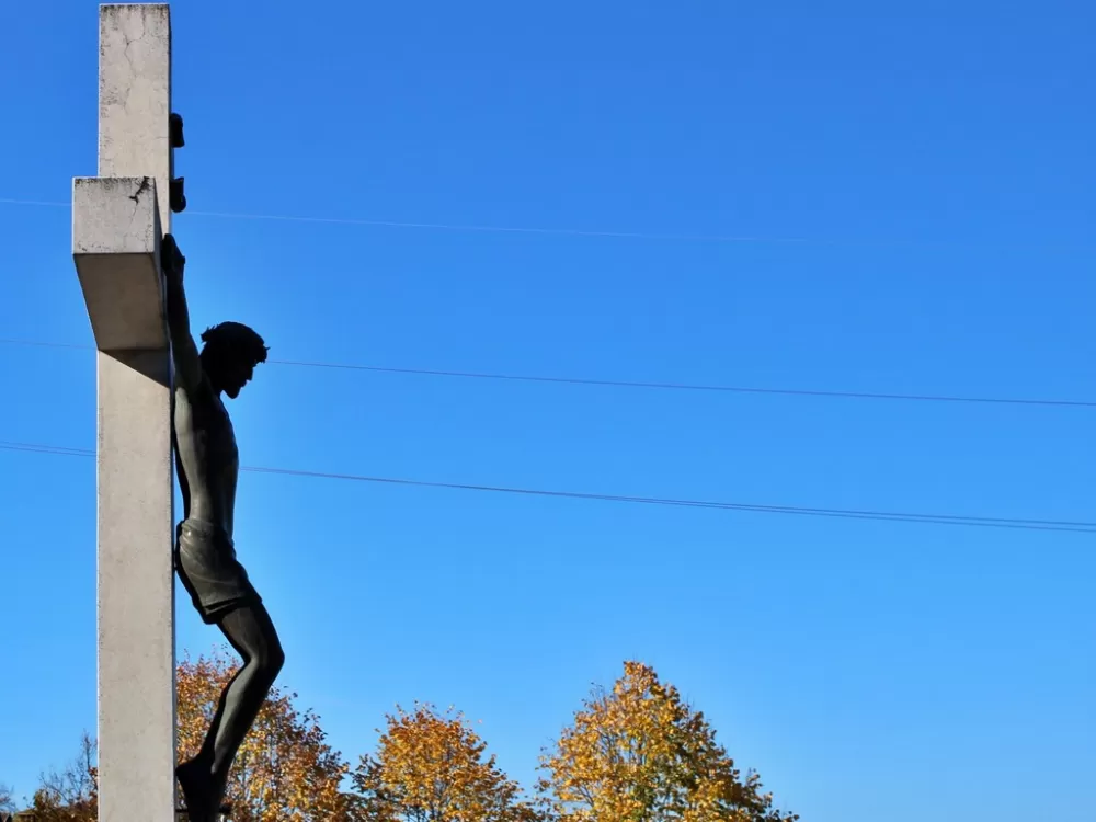 Svi Sveti u Požegi – građani posjećuju grobove najmilijih