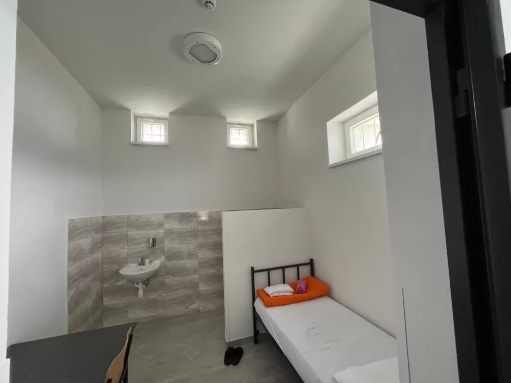 Drago Hedl ušao u Kaznionicu u Požegi: Ovo je zatvor u kojem će nekadašnja ministrica Gabrijela Žalac služiti kaznu