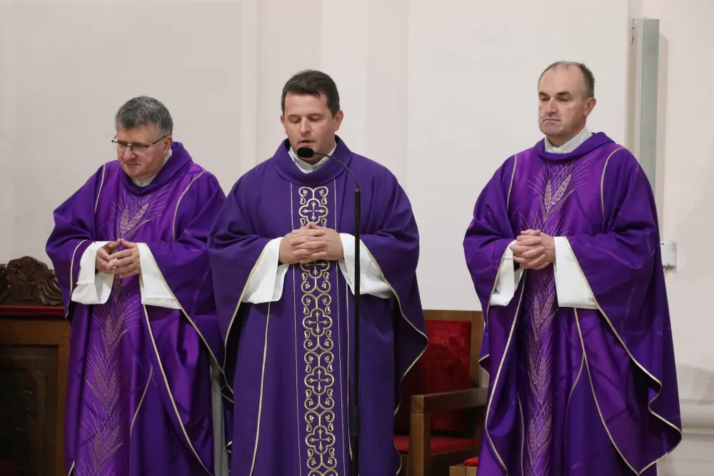 Dušni dan u požeškoj Katedrali