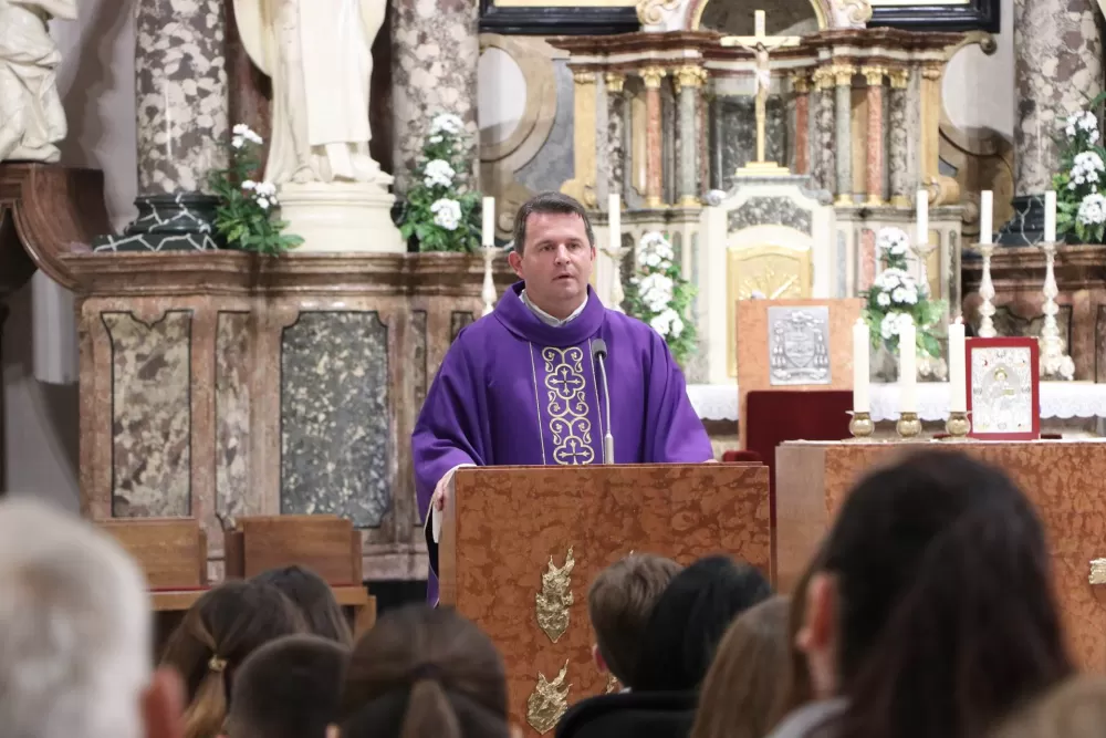 Dušni dan u požeškoj Katedrali