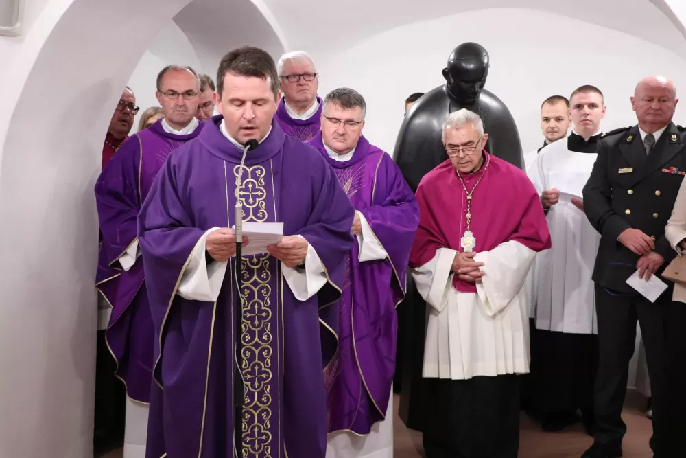 Dušni dan u požeškoj Katedrali