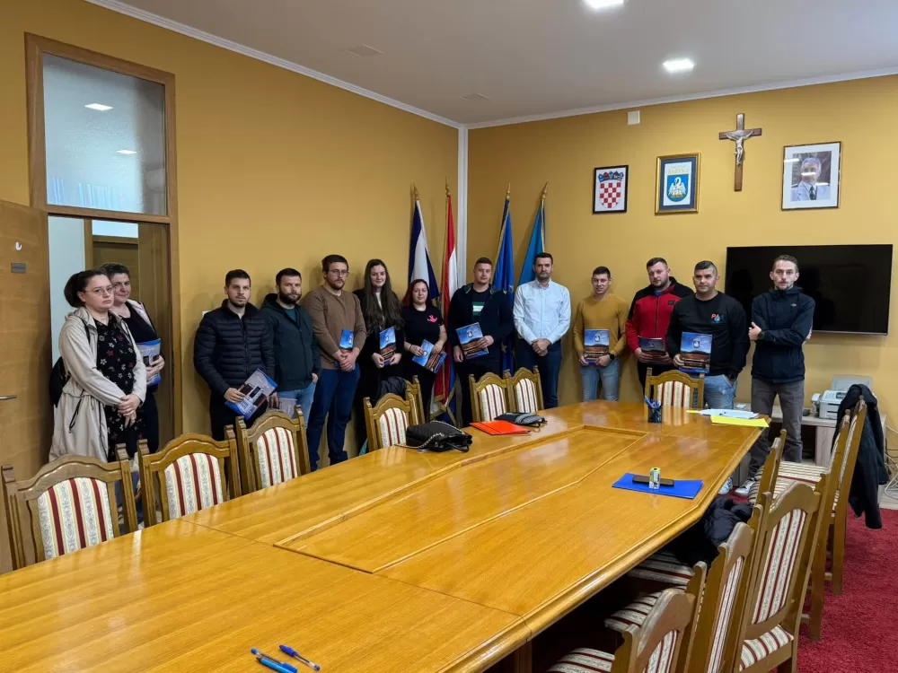 Općina koja brine o svojim ljudima – potpisano 12 novih ugovora sa sumještanima