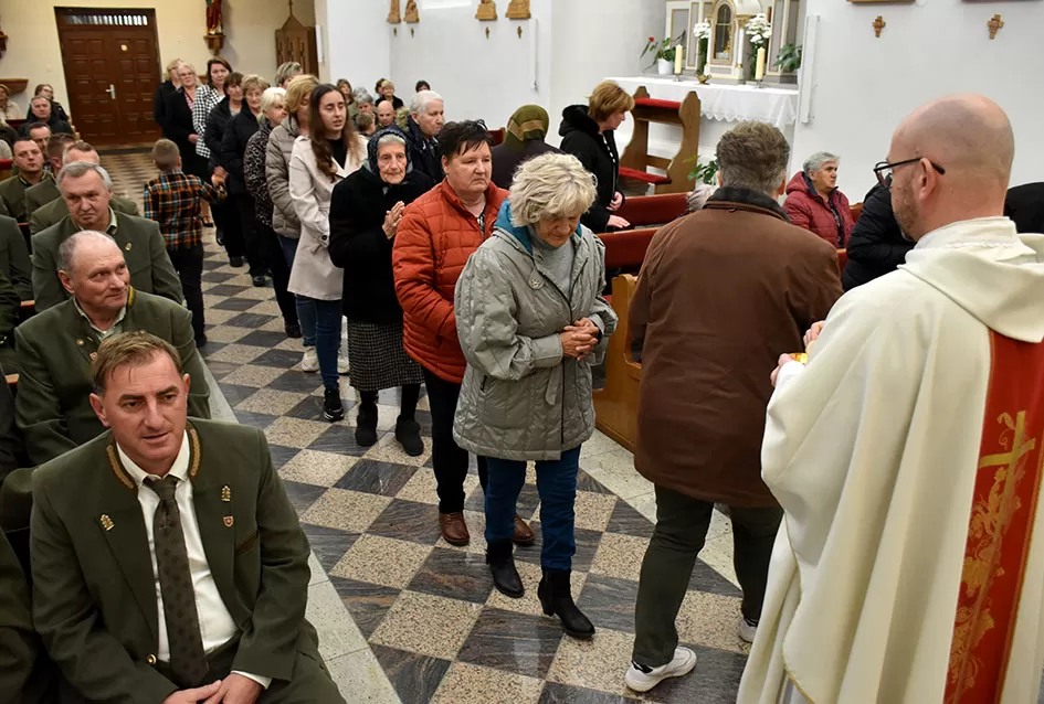 Vetovački lovci svoj blagdan proslavili sa suprugama