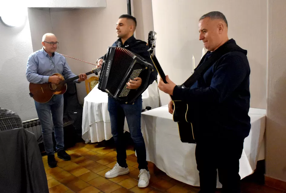 Vetovački lovci svoj blagdan proslavili sa suprugama