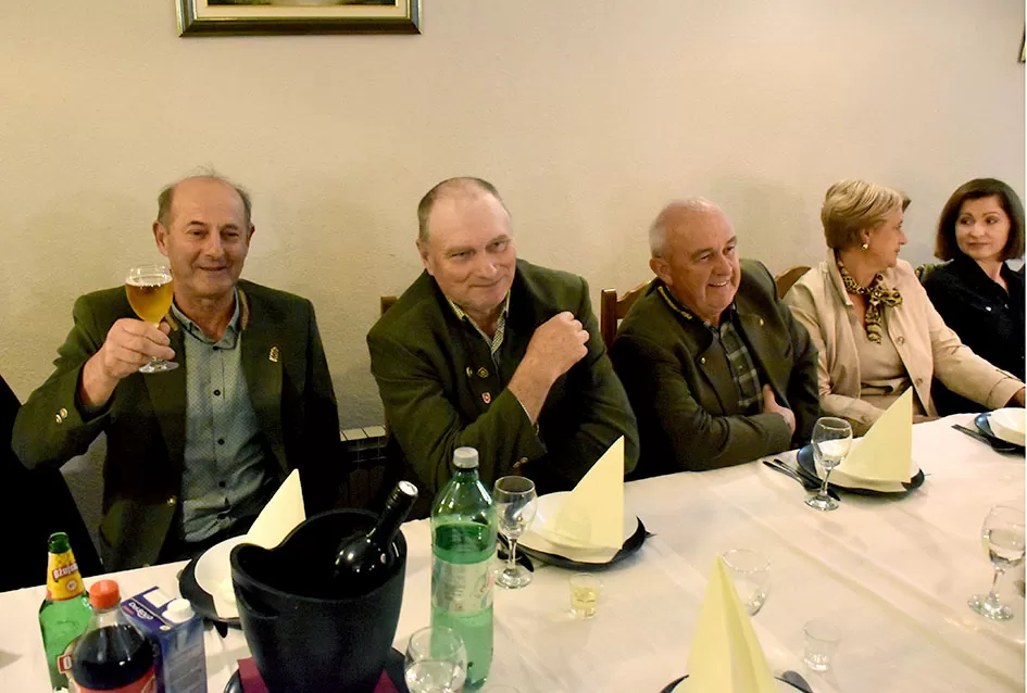 Vetovački lovci svoj blagdan proslavili sa suprugama