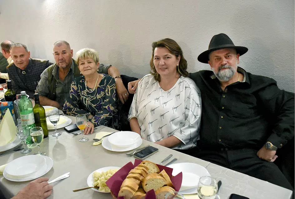 Vetovački lovci svoj blagdan proslavili sa suprugama