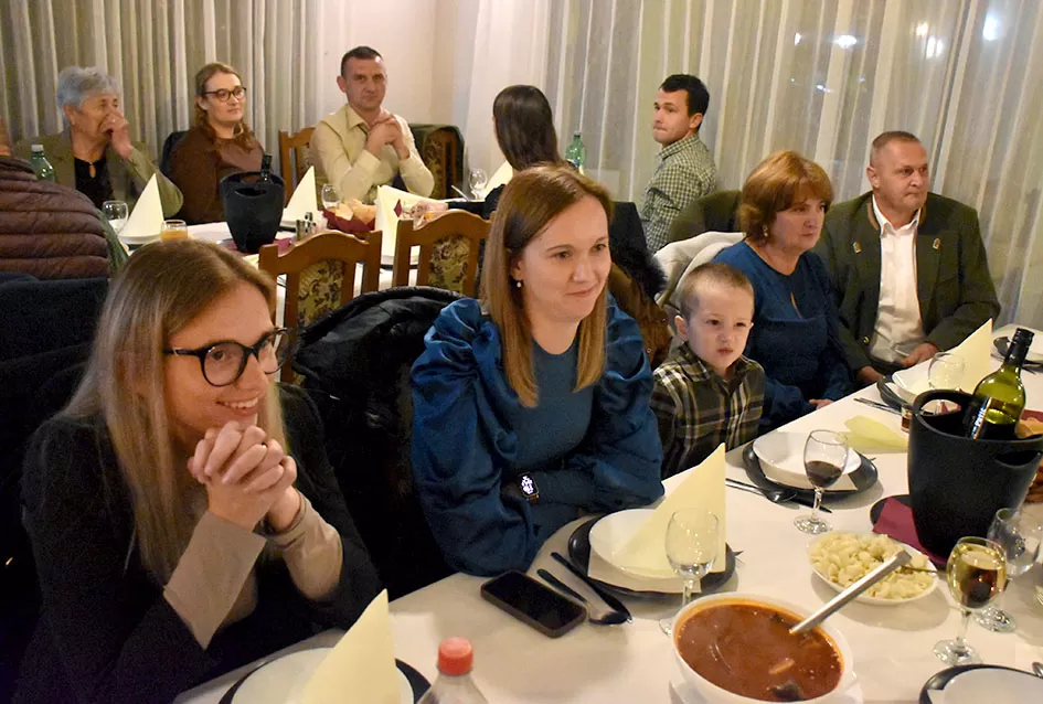 Vetovački lovci svoj blagdan proslavili sa suprugama