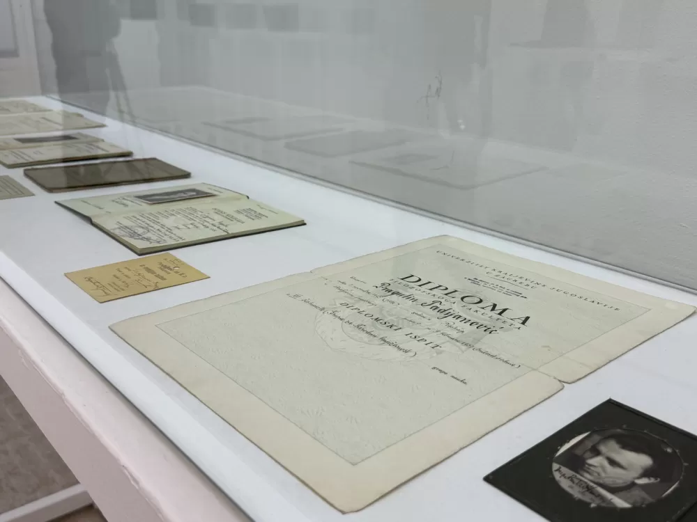 U Spomen-domu Dragutina Tadijanovića otvorena izložba „Ususret 4. izdanju Sabranih djela Dragutina Tadijanovića“