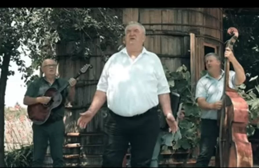 Požega.eu | Joka Biljanić snimio novu pjesmu Zovite me tamburaši