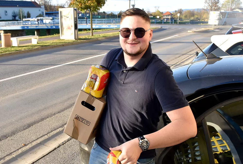 Zahvalno i s ponosom: Mara Bek domjenkom zaključila svoje vinsko kumstvo obitelji Pavić