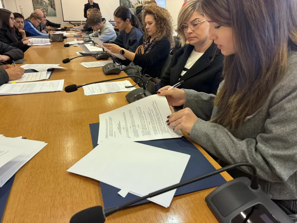 Potpisani ugovori o stipendiranju učenika za deficitarna zanimanja