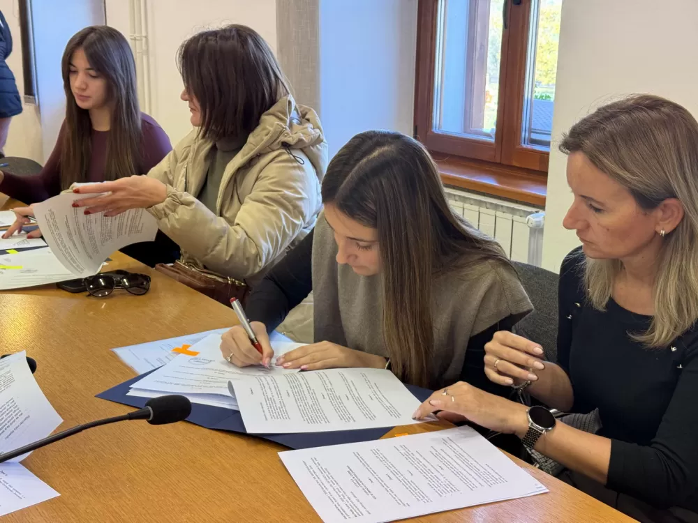 Potpisani ugovori o stipendiranju učenika za deficitarna zanimanja