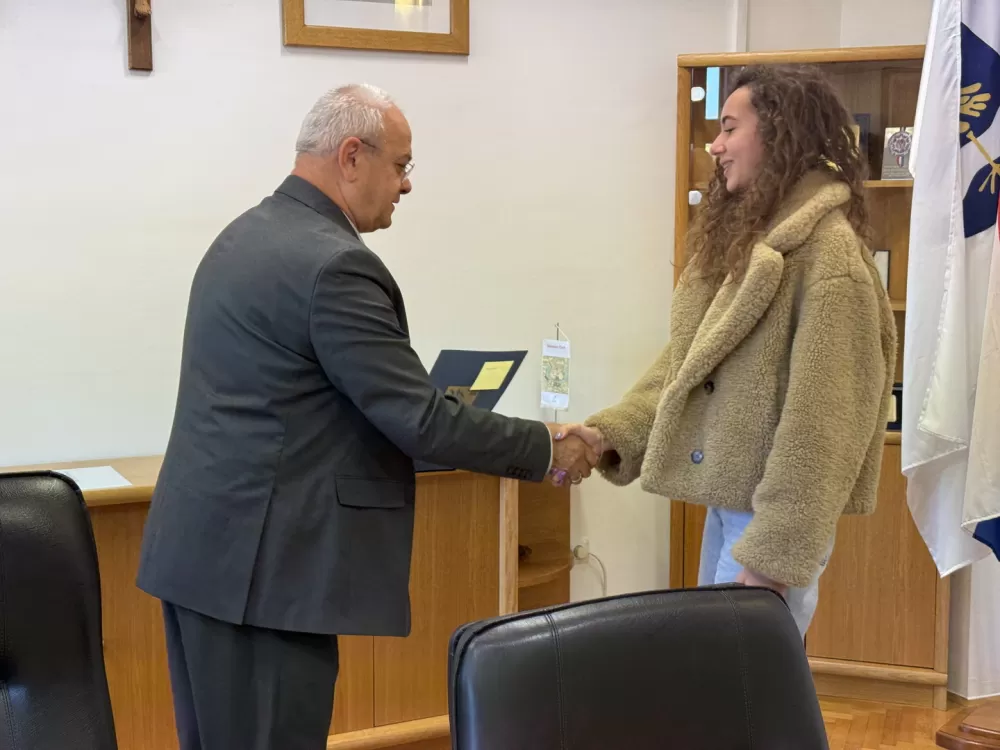 Potpisani ugovori o stipendiranju učenika za deficitarna zanimanja