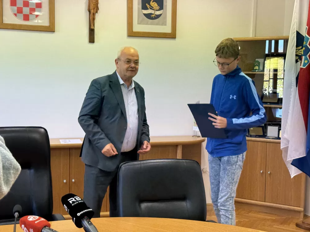 Potpisani ugovori o stipendiranju učenika za deficitarna zanimanja