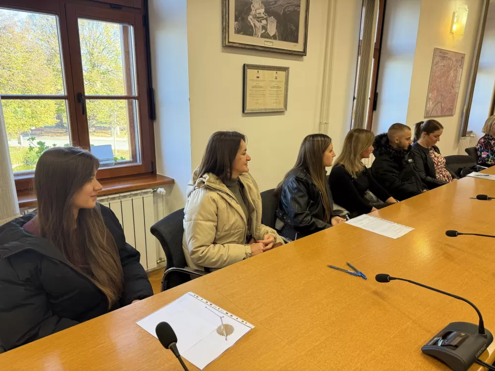 Potpisani ugovori o stipendiranju učenika za deficitarna zanimanja