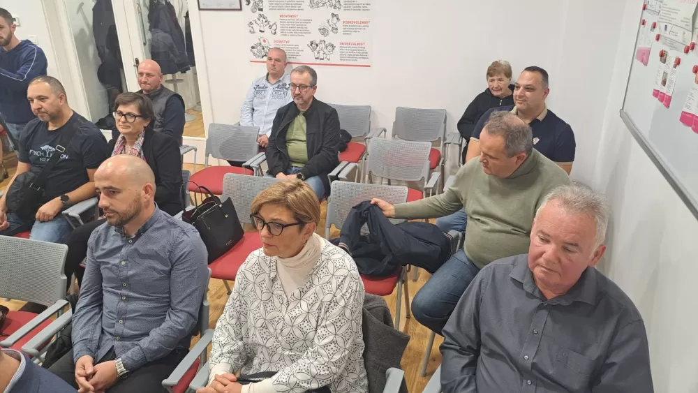 Gradsko društvo Crvenog križa dodijelio priznanja višestrukim darivateljima krvi